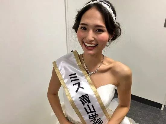 青山华最新，学习之光，自信与成就感的源泉