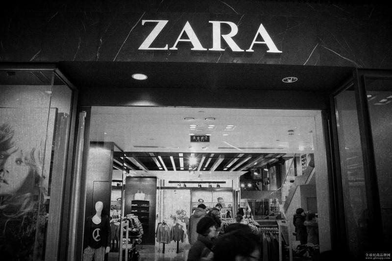 Zara上市，一场自然美景的时尚旅行盛宴