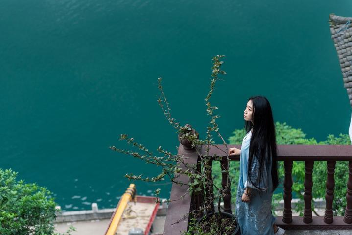 最新减肥操，小巷深处的瘦身秘境探索