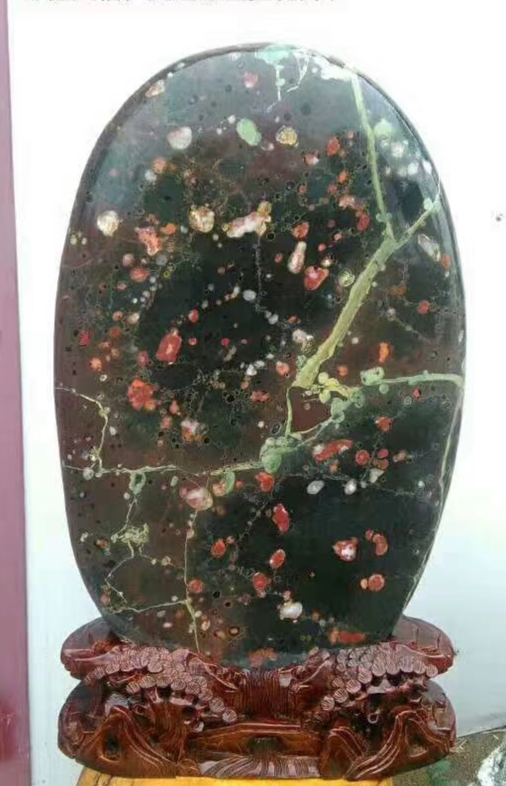 莲花石，石头与友情的温馨日常故事