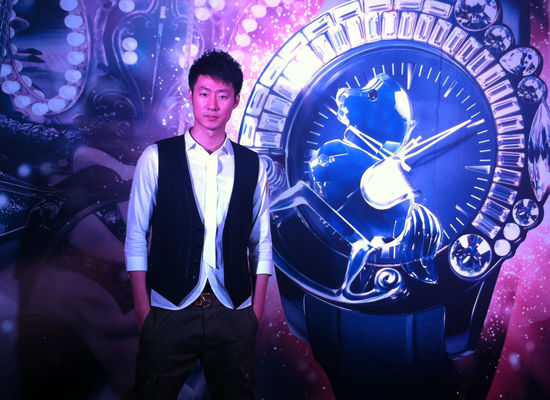 明星金钟，高科技魅力引领生活革新