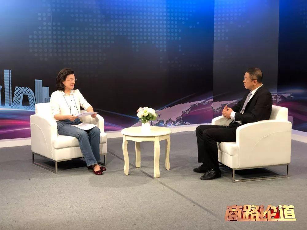 董倩最新动态揭秘，引领科技生活新潮流的高科技产品独家介绍