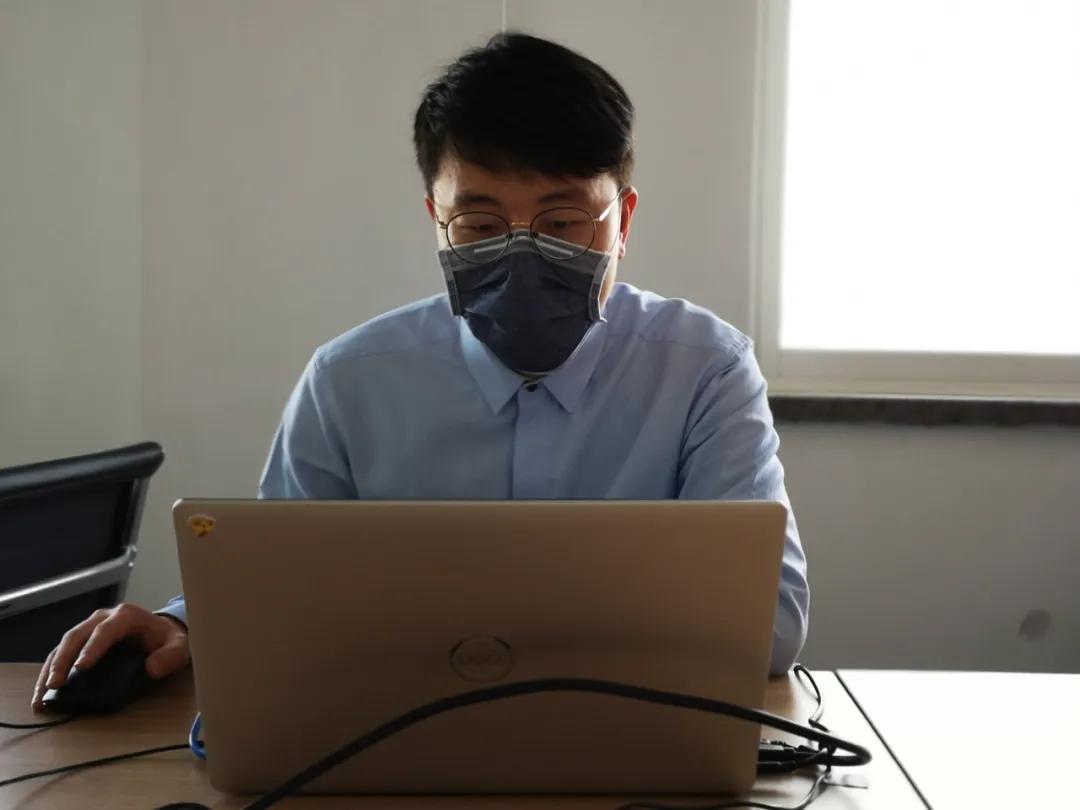 荣成最新招聘信息及其影响，深度解析与观点阐述