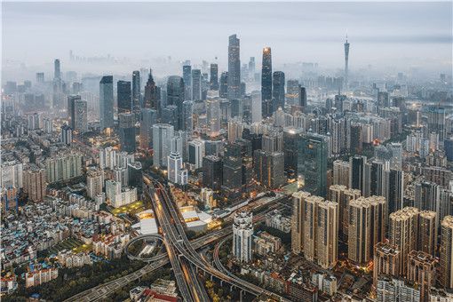 封城最新消息下的温馨日常，城市封锁期间的暖心瞬间