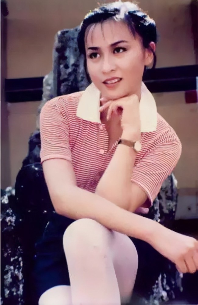 林心如最新照片，时光雕琢的优雅女神形象曝光