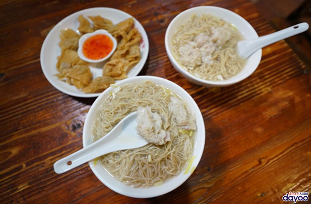 俄乌最新形势下的独特小巷奇遇，隐藏版特色小店揭秘之旅