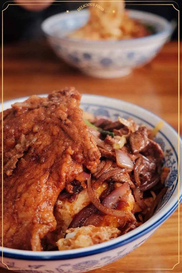 巷弄深处的神秘小店，带你实时掌握最新高速路况