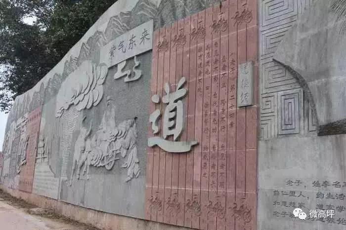 电视墙最新设计，家的温馨纽带展现处
