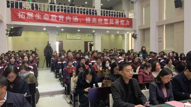 最新民生新闻，学习之光照亮未来，变化带来自信与成就感提升