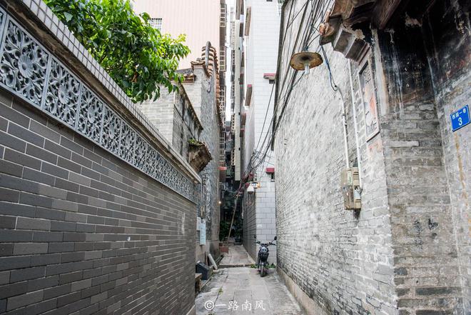 小巷深处的独特风味,林然然的最新发现