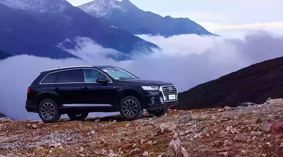 奥迪Q7最新价格揭晓,45万开启自然美景探索之旅