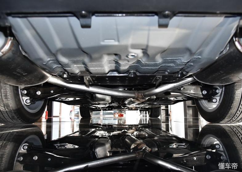 红旗H7最新款与自然美景的浪漫之旅