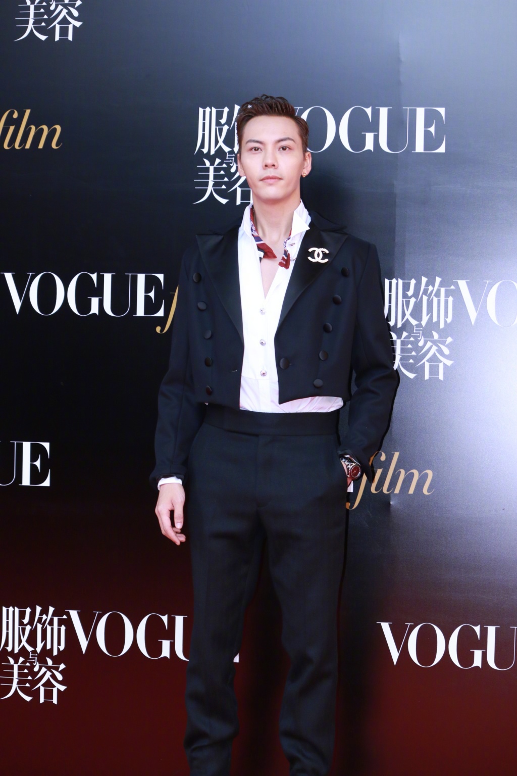 陈伟霆最新科技巨献电影重塑生活想象之旅