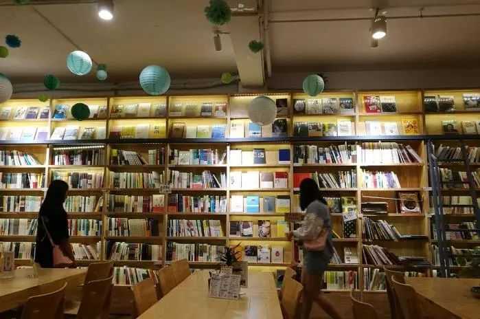 御书屋最新动态,高科技产品重塑生活,引领未来科技风潮